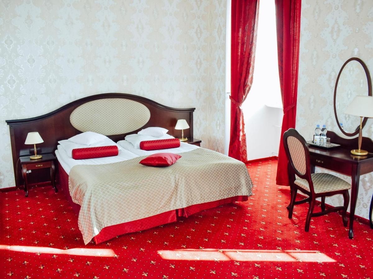 Hotel Zamek Krolewski W Rydzynie Rydzyna Buitenkant foto