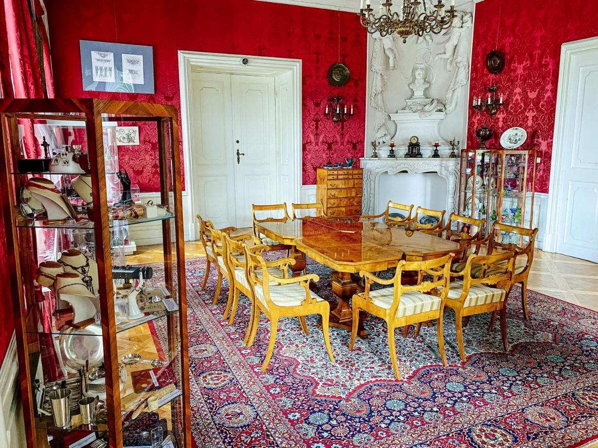 Hotel Zamek Krolewski W Rydzynie Rydzyna Buitenkant foto