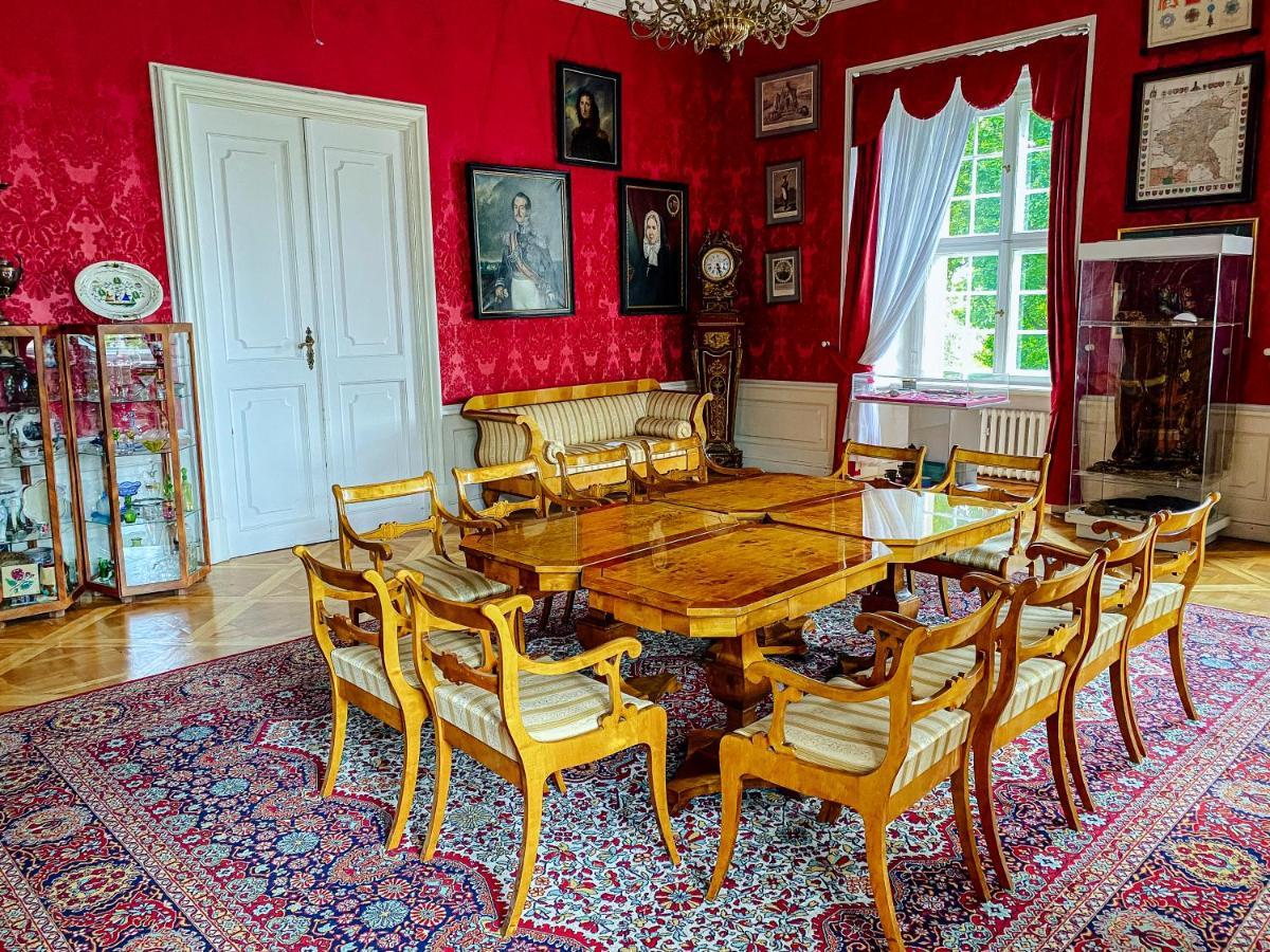 Hotel Zamek Krolewski W Rydzynie Rydzyna Buitenkant foto