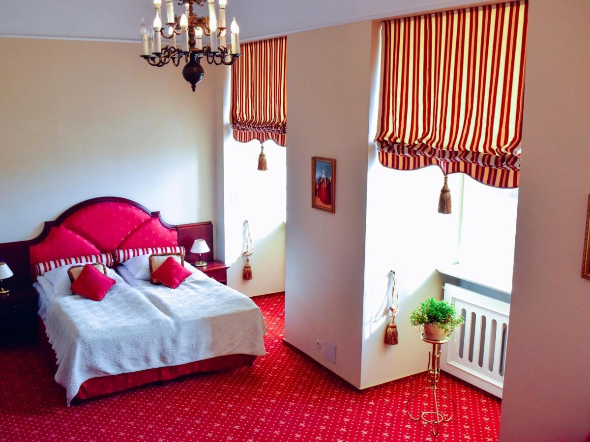 Hotel Zamek Krolewski W Rydzynie Rydzyna Buitenkant foto